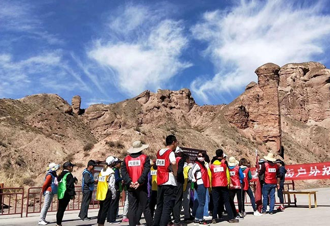 张掖丹霞旅游市场持续“升温”游客接待量稳步上升