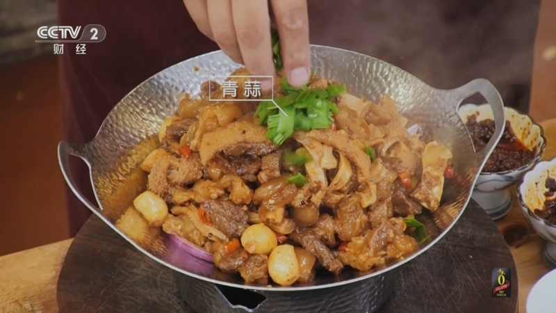 干锅菜麻辣与鲜香的锅气密码